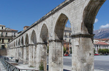 Sulmona: acquedotto medievale