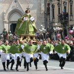 Sulmona :Madonna che scappa in piazza