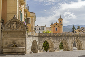 Sulmona:acquedotto medievale