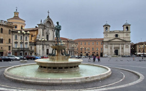 L'Aquila: Piazza Duomo